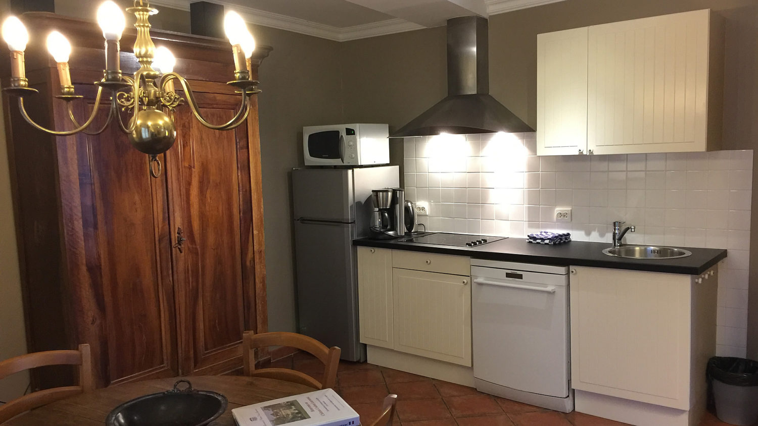 Cottage "Sauternes" (4 pers) Kitchen with dishwasher etc.